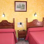 Hotel Dona Carmen *
