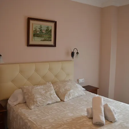 Dona Carmen Hotel *