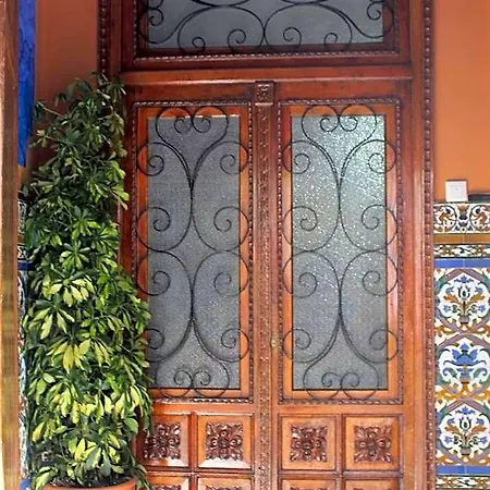 Dona Carmen Hotel *