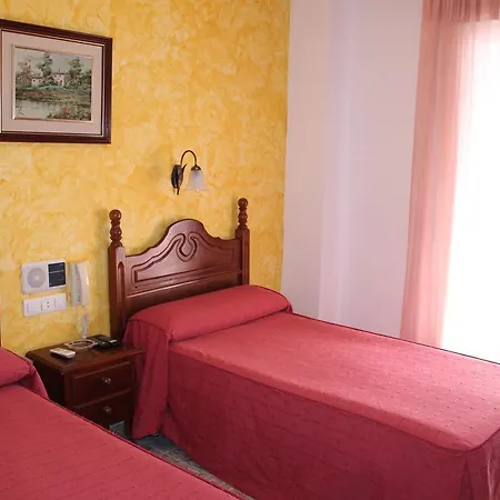 Hotell Dona Carmen *