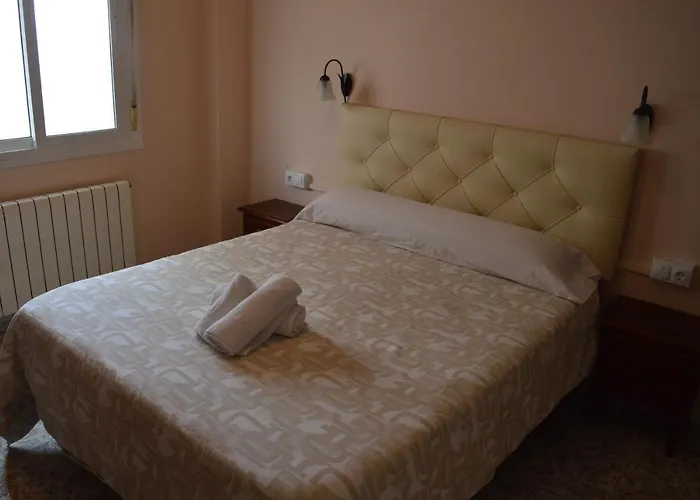 Dona Carmen Hotell *